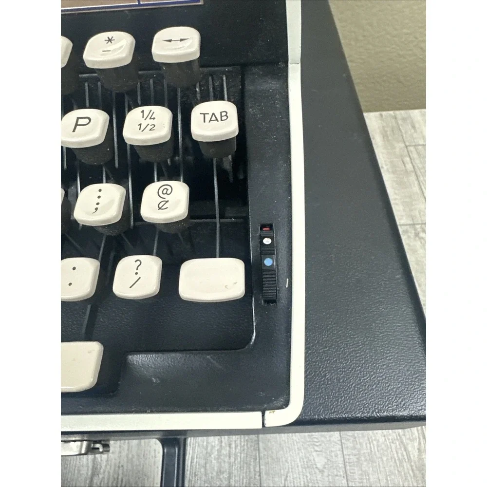 Remington Monarch 1 Typewriter Sperry Rand Portable Wht W Case Mid Century Rare